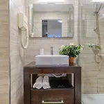 St Julians 303 Near And Paceville 아파트 *